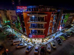 Vatchara Northgate Hotel Накхонсаван Экстерьер фото